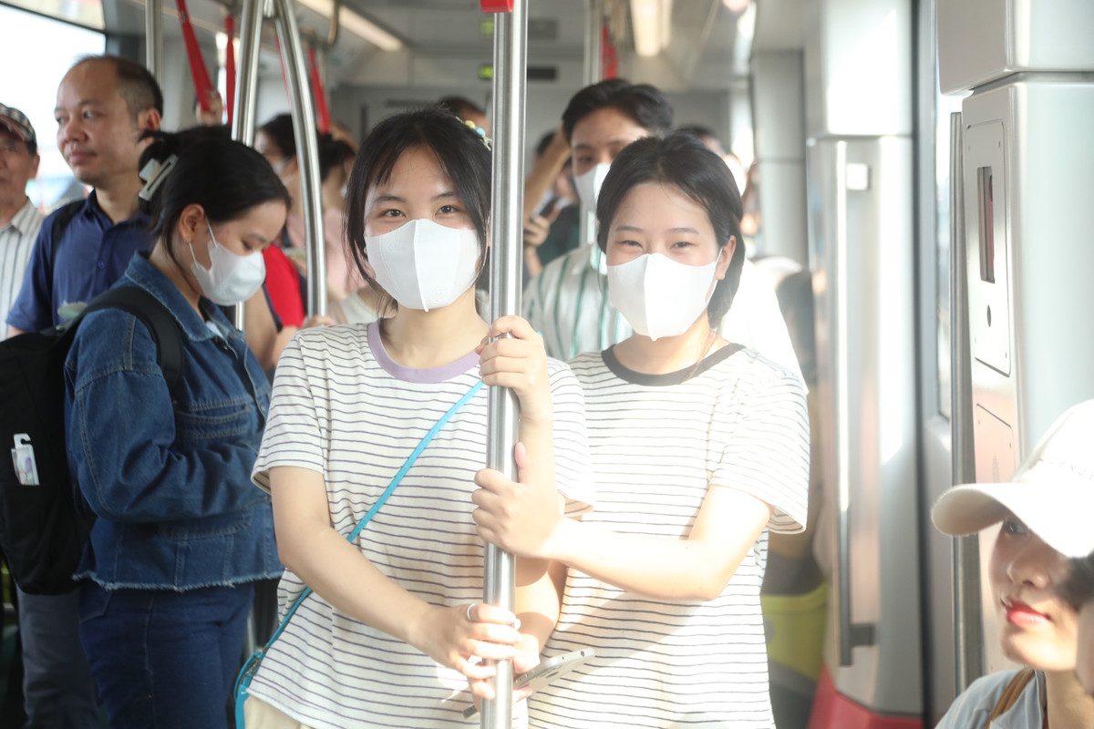 Việc trải nghiệm đường sắt đô thị Nhổn - Ga Hà Nội sẽ được miễn phí trong 15 ngày.