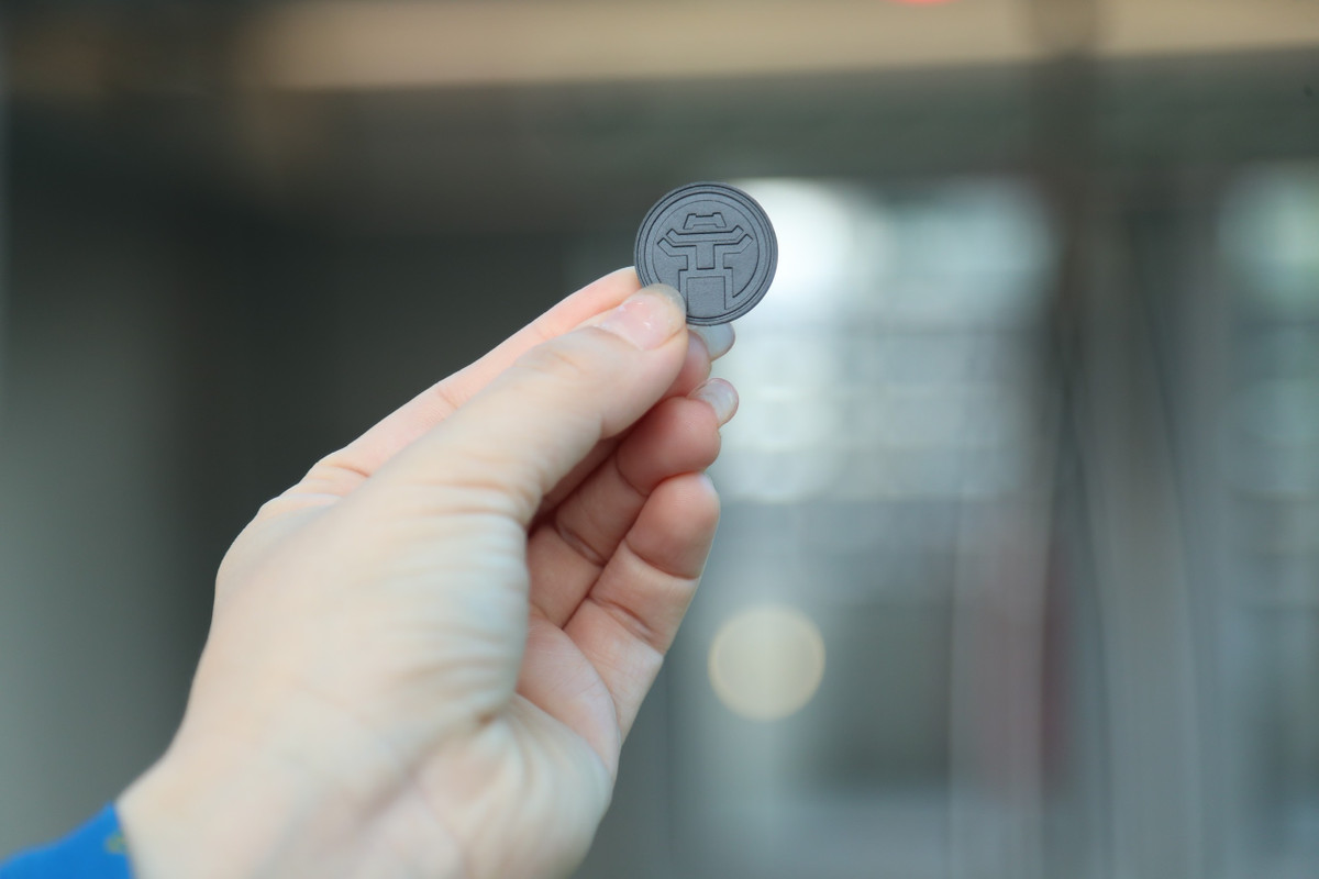 Vé tàu được sử dụng theo hình thức đồng xu.