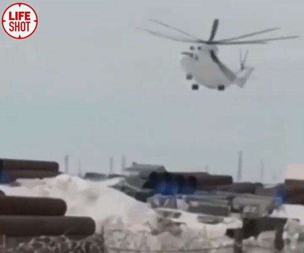 Theo báo cáo, khi đang trên đường từ làng Urengoy đến cánh đồng Vankor, phi hành đoàn của chiếc Mi-26 trên đã báo cáo về sự cố xảy ra với động cơ, sau đó một nỗ lực đã được thực hiện để hạ cánh khẩn cấp.