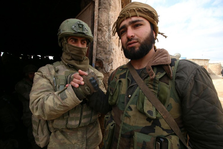 Cho đến khi bị quân đội chính phủ Syria (SAA) đánh bại vào năm 2018, nhóm này đã liên minh với Hay'at Tahrir al-Sham (HTS) - một tổ chức khủng bố có liên kết với al-Qaeda.