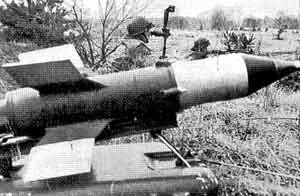 9M14 Malyutka hay còn được NATO định danh là AT-3, trong khi Việt Nam gọi là B72. Đây được coi là một trong những loại tên lửa chống tăng được sản xuất với số lượng lớn nhất trong lịch sử. Ước tính, từ năm 1962 tới 1970, Liên Xô đã sản xuất 25.000 quả. Nguồn ảnh: Army.