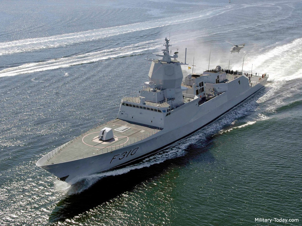 Tàu hộ vệ Fridtjof Nansen của Na Uy. Nó cũng là một trong số ít các tàu hộ vệ trang bị hệ thống chiến đấu Aegis với các radar AN/SPY-1F. Tuy nhiên, dù có radar mạnh và tối tân, nhưng việc chỉ sở hữu tên lửa phòng không tầm trung RIM-62 với tầm bắn 50km làm giảm khả năng tác chiến phòng không của con tàu này. Dẫu cho tên lửa chống hạm NSM có thể dùng để tấn công đất liền nhưng tầm bắn chỉ 185km khiến vị trí của Fridtjof Nansen không thể vươn cao trên bảng xếp hạng. Nguồn ảnh: Military-Today