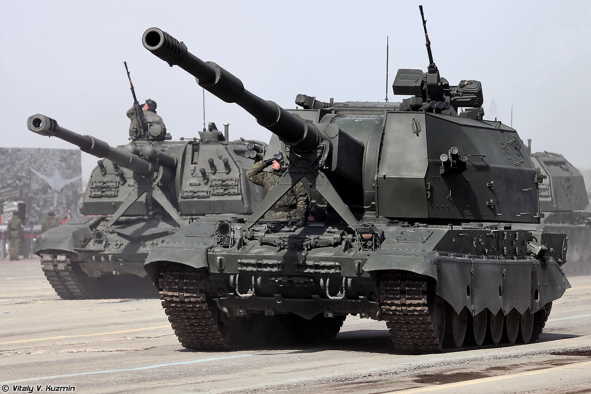 Pháo tự hành 2S35 Koalitsiya-SV. Đây là mẫu pháo mới và mạnh nhất của quân đội Nga. Ảnh: Vitaly V.Kuzmin.