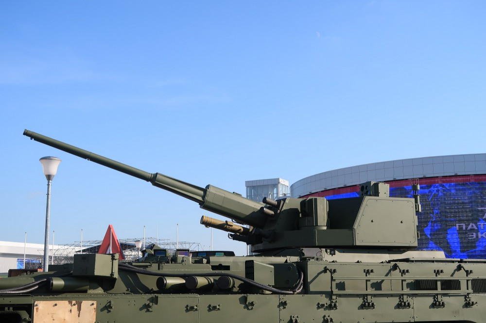 Việc trang bị pháo 57 mm cho T-15 cho thấy các nhà thiết kế vũ khí Nga muốn biến chiến xa bộ binh này thành cỗ máy chiến đấu đa năng, tiếp tục duy trì lợi thế áp đảo về hỏa lực so với các mẫu xe chiến đấu bộ binh của phương Tây. Ảnh: Bmpd.livejournal.