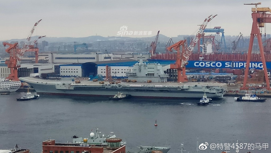 Một nguồn tin Hải quân Trung Quốc nói với SCMP rằng trong thử nghiệm đầu tiên này, Type-001A sẽ di chuyển một vòng ở vịnh Bột Hải và đảm bảo không có rò rỉ bên dưới đường nước. Ảnh: Sina.