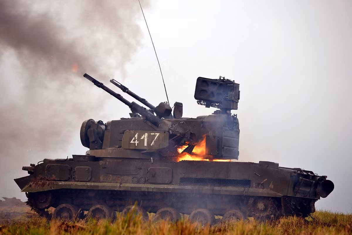 Khiep dam cong dung thu 2 cua to hop phong khong 2K22 Tunguska