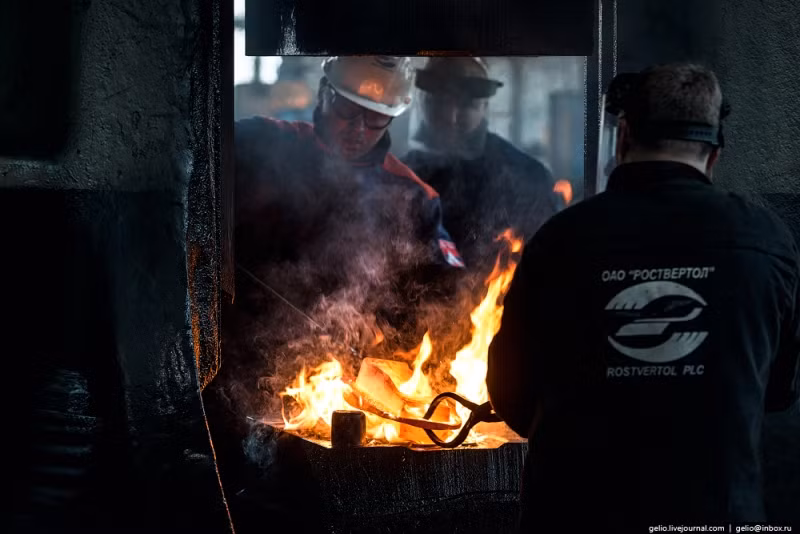 Nhà máy có lịch sử hơn 75 năm trong lĩnh vực sản xuất hàng không, trong đó có hơn 60 năm sản xuất là lắp ráp trực thăng dòng Mil Mi cho Không quân Nga cũng như xuất khẩu. Ảnh: Gelio.