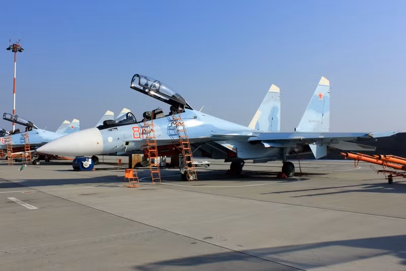 Nhóm không quân chiến thuật sẽ có 10 máy bay, gồm 4 tiêm kích-bom Su-34, 4 Su-30SM và 2 Su-35S. Ảnh: Arms of Russia.