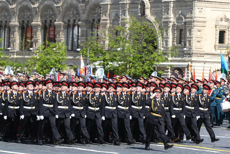 Vì là lực lượng mới được thành lập, nên Vệ binh Quốc gia Nga mới chỉ lần thứ 2 tham gia cuộc diễu binh quy mô lớn trên Quảng trường Đỏ kỷ niệm 73 năm Ngày Chiến thắng phát xít Đức. Ảnh: Arms Expo.