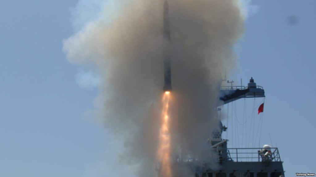 K-VLS còn có thể chứa tối đa 8 tên lửa chống ngầm Hong Sang-Eo có giá tới 14 triệu USD/quả. Nguồn ảnh: Yonhap