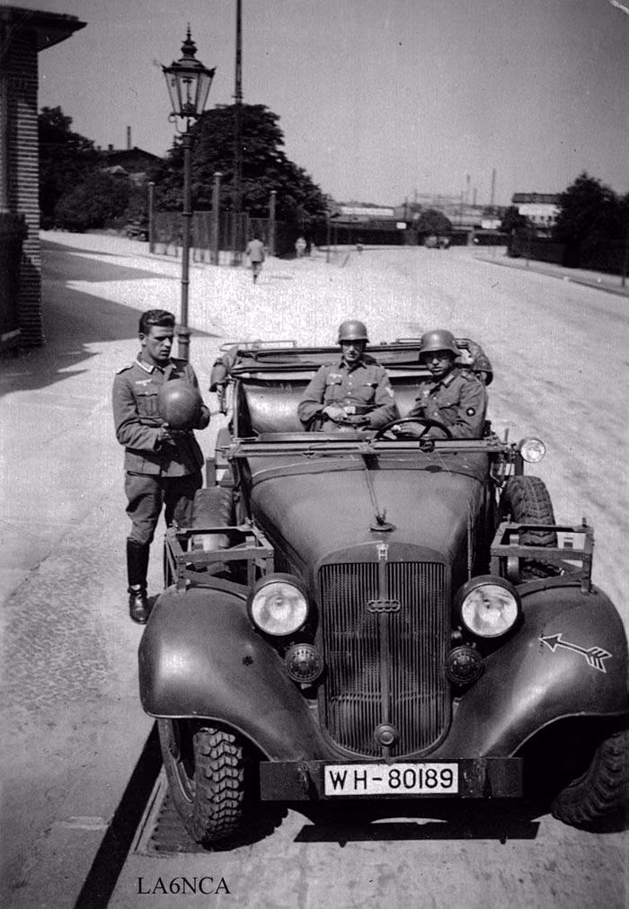 Các loại xe hơi được Audi sản xuất trong Chiến tranh Thế giới thứ hai thường là các loại xe con, xe jeep để phục vụ sĩ quan chứ không sản xuất nhiều xe tải như Mercedes. Nguồn ảnh: Pinterest.