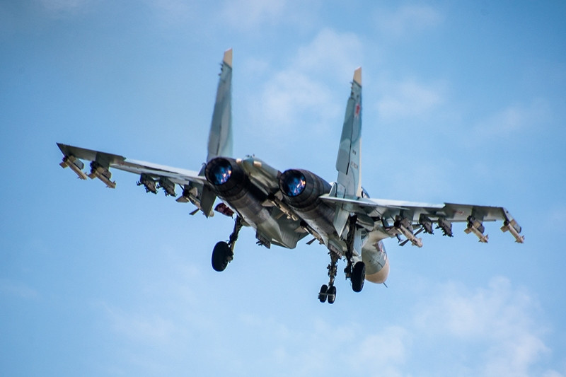 Su-30SM được xem là một sản phẩm thành công cả ở phương diện kỹ thuật lẫn thương mại. Tiêm kích này được xuất khẩu cho nhiều quốc gia trên thế giới trong đó có Việt Nam. Ảnh: Bộ Quốc phòng Nga.