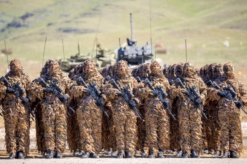 Đây là sự kiện quân sự lớn nhất tại Kazakhstan trong những năm gần đây, nhằm kiểm tra tình trạng kỹ thuật và khả năng sẵn sàng chiến đấu của Quân đội Kazakhstan. Ảnh: Arms Expo.