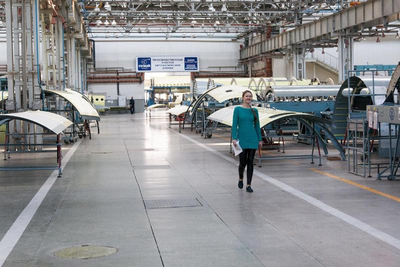 Su-27 được đánh giá là một trong những chiến đấu cơ xuất sắc nhất thế giới. Nó là nền tảng để phát triển một loạt các chiến đấu cơ tối tân khác như Su-30, Su-33 và Su-35. Ảnh: Altyn73.livejournal.com.