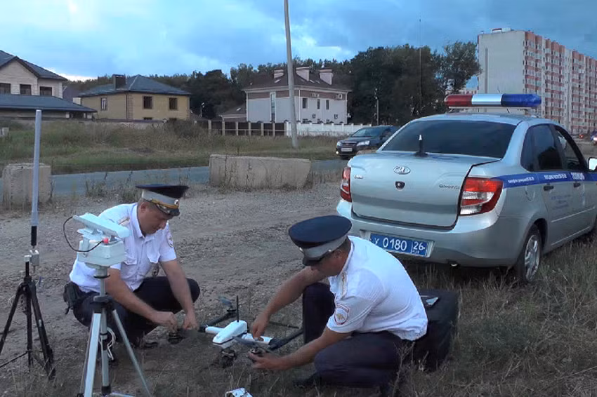 Tất cả các mẫu phương tiện bay không người lái này đều có thể dễ ràng triển khai và thu hồi dễ dàng ở bất kỳ đâu. Nguồn ảnh: English Russia