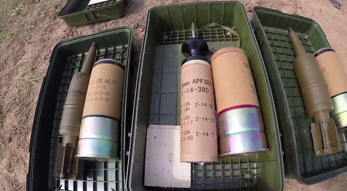 Các loại đạn chống tăng HEAT và APFSDS của VT4. Nguồn ảnh: Thai-Defence