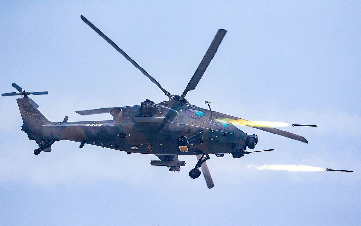 Khả năng mang vác vũ khí của Z-10 chưa bao giờ được tiết lộ, tuy nhiên ước tính nó có thể mang tới 2 tấn vũ khí các loại gồm rocket, tên lửa và gunpod. Nguồn ảnh: Otvaga