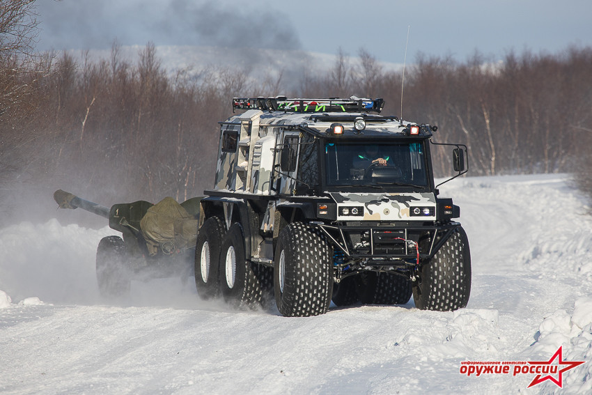 Mẫu xe này đang được thử nghiệm với nhiều tải trọng hàng hóa và rơ mooc khác nhau để đánh giá. Ảnh: Weapon of Russian.