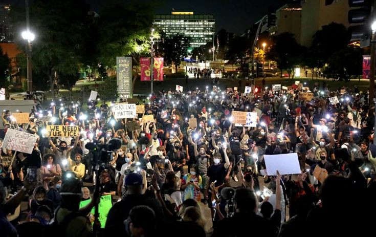 GTA, Red Dead ngoai tuyen may chu de tuong nho George Floyd