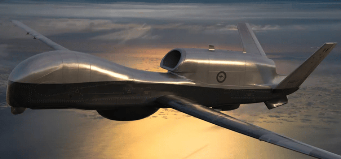 Theo kế hoạch năm 2023, MQ-4C Triton sẽ chỉ hoạt động tại 3 căn cứ ở nước ngoài, trong khi 5 căn cứ đã được lên kế hoạch trước đó. Đồng thời, việc triển khai như vậy sẽ không quá 10-12 UAV, tùy theo nhu cầu ở từng hướng cụ thể. 15-17 đơn vị khác sẽ vẫn ở trên lãnh thổ Mỹ và hoạt động từ các sân bay địa phương, đảm bảo luân chuyển các thiết bị được triển khai.