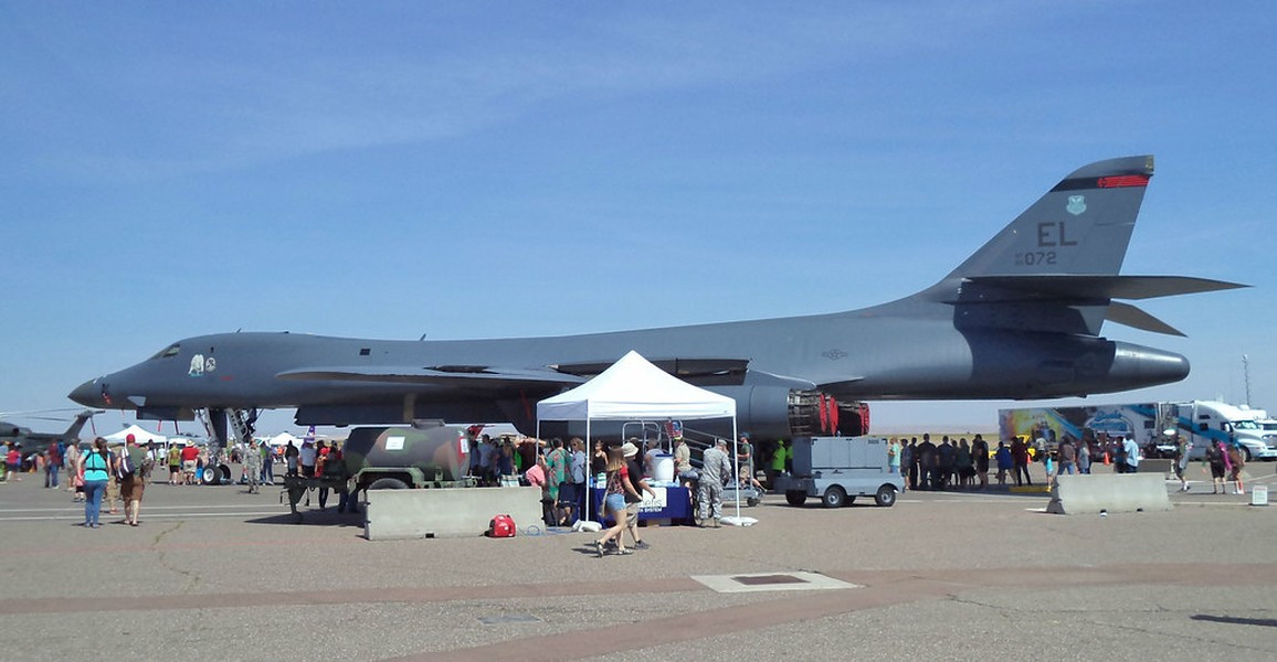 Kế hoạch chế tạo số lượng lớn máy bay B-21 Raider mới và liên tục nâng cấp đối với oanh tạc cơ B-52 và B-2 có thể là lý do tại sao Không quân Mỹ đang lên kế hoạch loại biên theo từng giai đoạn đối với chiếc B-1B Lancer.