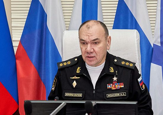 Vào ngày 14/2/2011, ông được trao tặng danh hiệu Anh hùng Liên bang Nga vì lòng dũng cảm và chủ nghĩa anh hùng thể hiện trong việc thực hiện nghĩa vụ quân sự. Ông cũng được tặng thưởng Huân chương Dũng cảm, Huân chương Quân công hạng 2, Huân chương Chiến công vì Tổ quốc hạng 2...