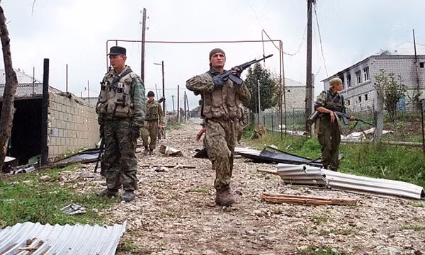 Bao Anh: Luc luong dac nhiem Nga da toi Syria