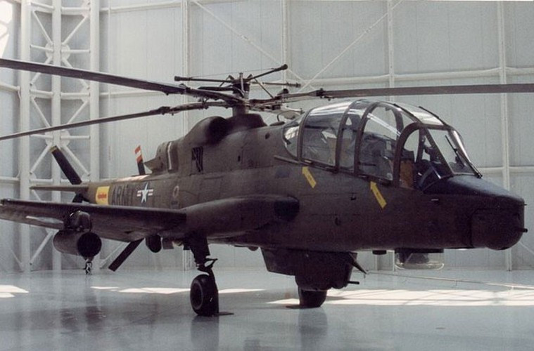 Vài năm sau, quân đội Mỹ đưa trực thăng tấn công AH-64 Apache với khả năng tác chiến vượt trội vào biên chế.