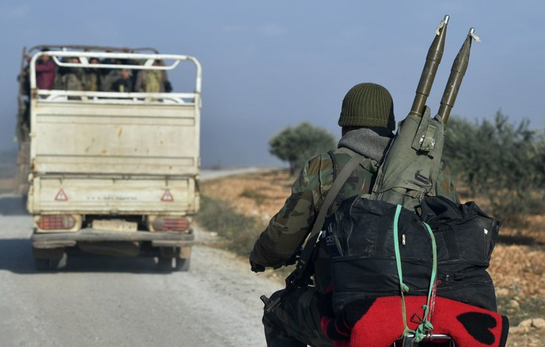 Trước việc chính quyền Damascus bác bỏ yêu sách và tiếp tục đẩy mạnh chiến dịch tấn công tỉnh Idlib cũng như Aleppo thì quân đội Thổ Nhĩ Kỳ đã đưa ra hành động nóng.