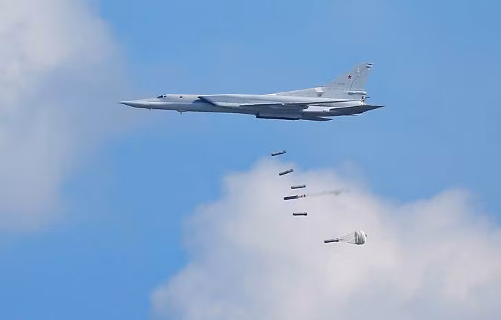 Nguyên nhân khiến không quân Nga giáng một đòn "búa tạ" vào phiến quân thánh chiến được xác định là bởi các tay súng của chúng tấn công nhiều mục tiêu ở vùng nông thôn miền Nam tỉnh Idlib.