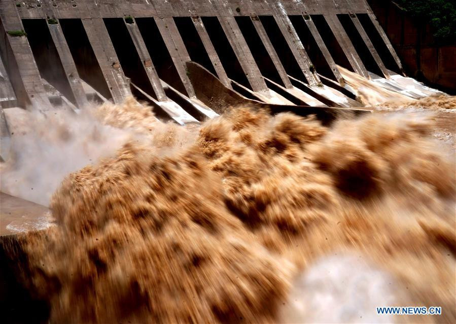 Canh thuy dien bieu tuong tren song Hoang Ha mo cua xa lu-Hinh-5