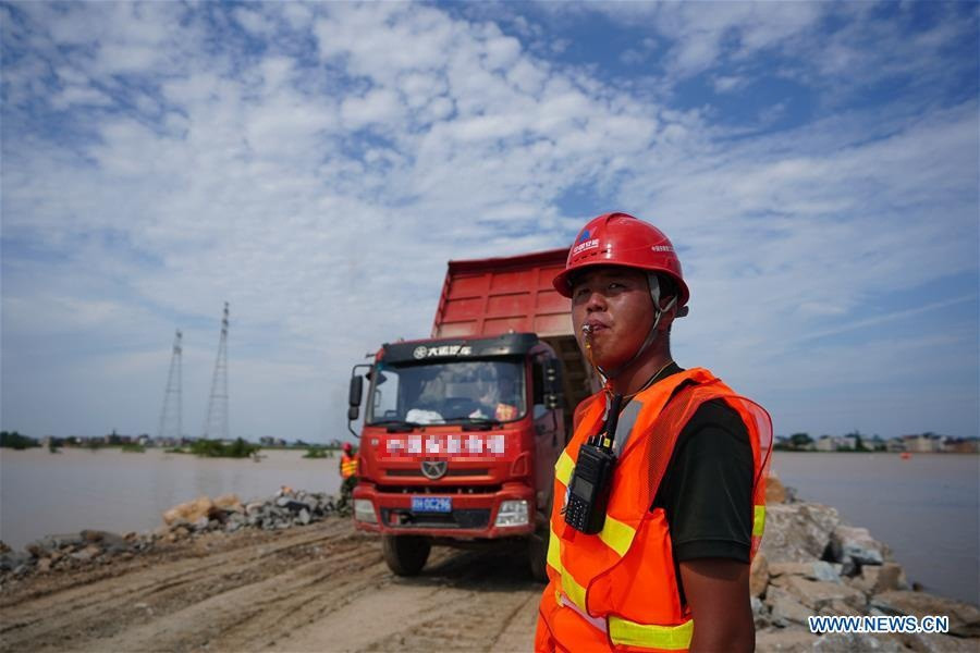 Mưa lũ đã làm ảnh hưởng 5,2 triệu người ở tỉnh Giang Tây, buộc 432.000 người phải sơ tán khỏi vùng lũ.