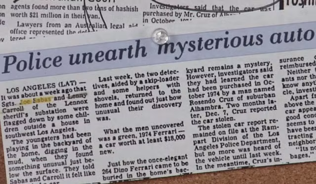 Choi dao dat, hai cau be dao duoc kho bau cung “bi mat khung khiep”-Hinh-2