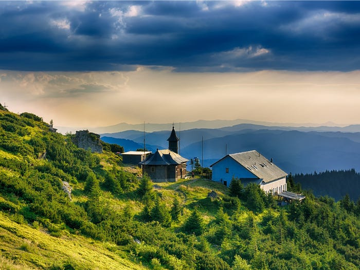 Dự báo, dân số của Cộng hòa Moldova sẽ giảm 16,7% trong 30 năm tới, từ 4 triệu dân vào năm 2020 xuống còn 3,4 triệu người vào năm 2050.