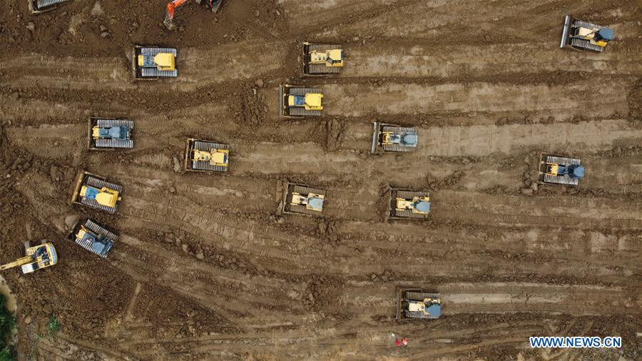 An Huy là tỉnh ở hạ nguồn sông Trường Giang, đồng thời cũng là nơi sông Hoài, một con sông lớn khác, chảy qua, nên thường xuyên hứng chịu mưa lũ. Ảnh: Tân Hoa Xã.