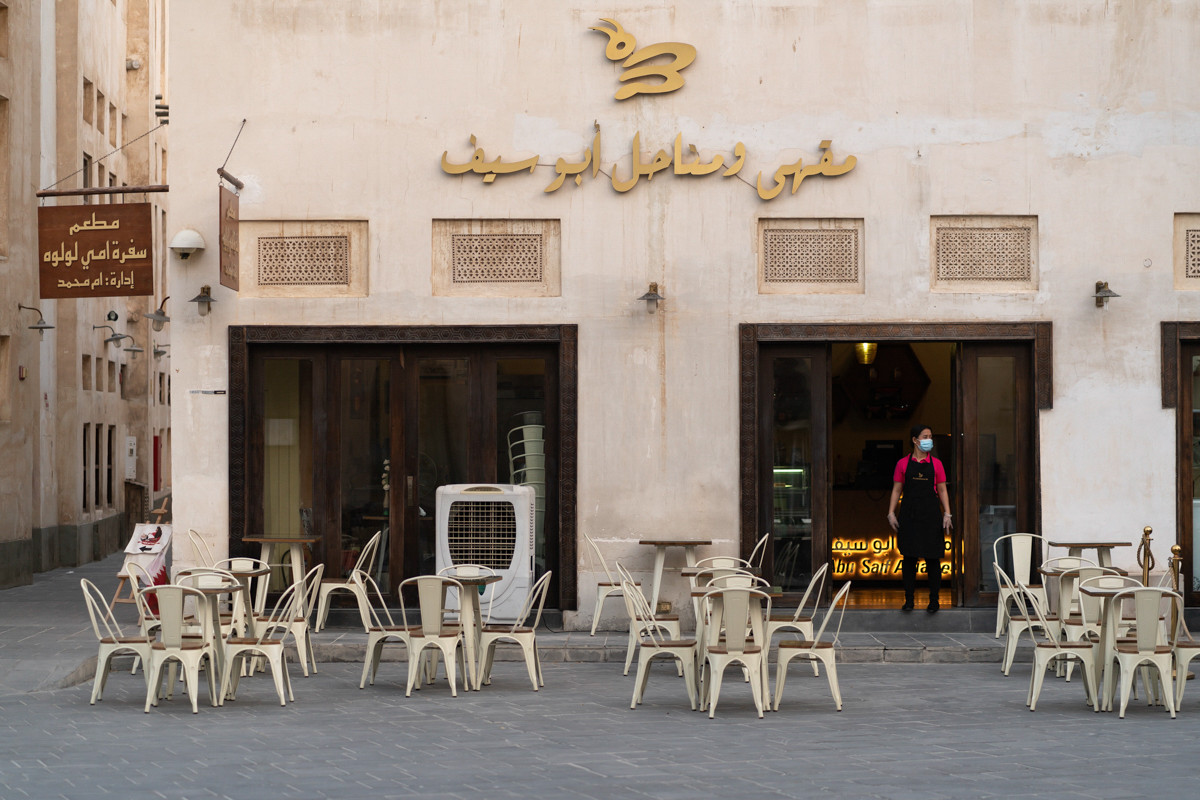 Giới chức Qatar kêu gọi người dân tuân thủ các biện pháp phòng, chống dịch COVID-19 khi nước này tiếp tục thực hiện kế hoạch nới lỏng phong tỏa. Mời độc giả xem thêm video: WHO chính thức đặt tên cho virus corona mới là SARS-CoV-2 (Nguồn video: VTC1)