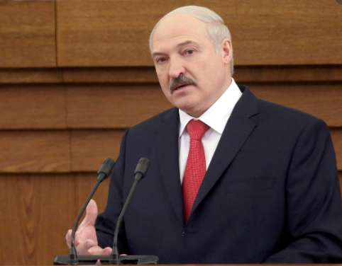 Sau đó, ông Belarus liên tiếp tái đắc cử và đang ở nhiệm kỳ tổng thống thứ 5. Ảnh: NE. Mời độc giả xem thêm video: WHO chính thức đặt tên cho virus corona mới là SARS-CoV-2 (Nguồn video: VTC1)