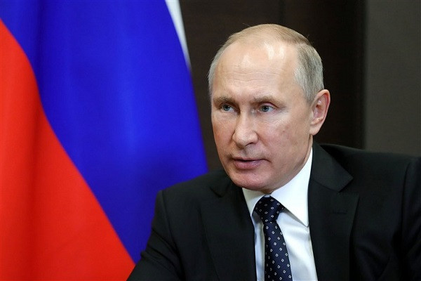 Phát biểu ngày 5/7, Tổng thống Nga Vladimir Putin cảm ơn người dân, khẳng định việc sửa đổi nội dung Hiến pháp vừa được người dân thông qua trong cuộc trưng cầu dân ý là sự lựa chọn đúng đắn, tạo điều kiện cho "sự phát triển tiến bộ" của nước Nga trong nhiều thập kỷ tới. Ảnh: NBC News.