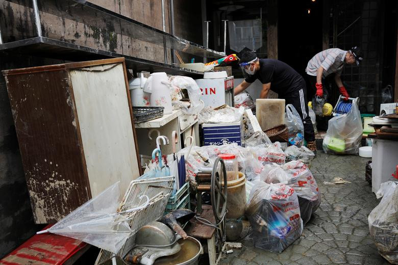 Cuộc sống của nhiều người dân ở Nhật Bản đã bị đảo lộn những ngày qua.