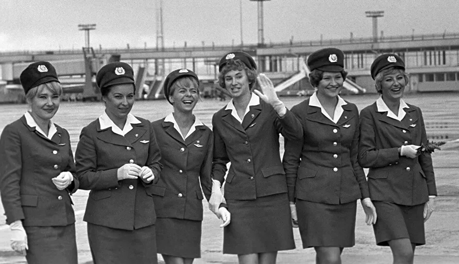 Các nữ tiếp viên hàng không tại sân bay Domodedovo, thủ đô Moscow, Nga.