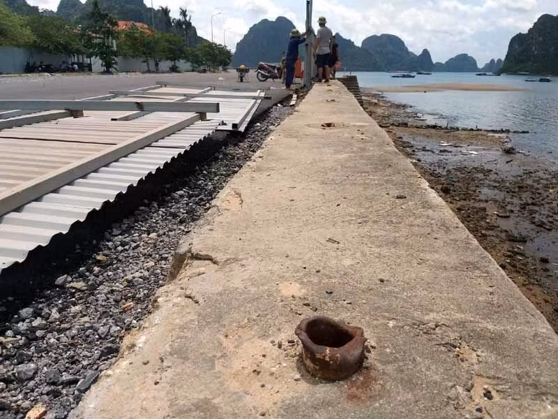 Oto lao xuong bien, 4 nguoi chet: Don vi thi cong “phot lo” chi dao ATGT-Hinh-2