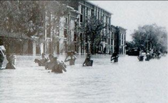 Theo tiết lộ của các quan chức thuộc Ủy ban Chính hiệp Trung Quốc, số người thiệt mạng trong thảm họa vỡ đập Bản Kiều lên đến hơn 230.000 người, trở thành một trong những thảm họa vỡ đập kinh hoàng nhất trên thế giới. Ảnh: MC.