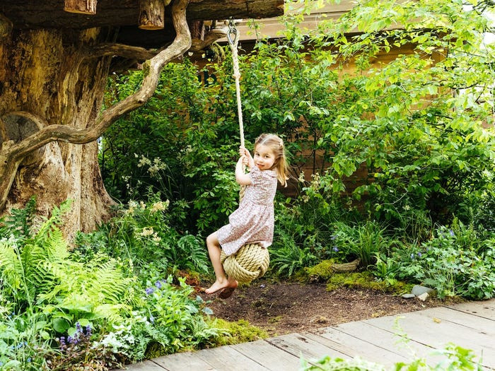 Tiểu Công chúa Charlotte hiện giờ 5 tuổi.