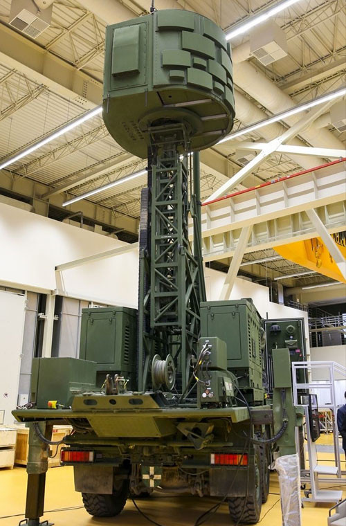 Hệ thống tác chiến điện tử KORAL là mọt trong những hệ thống tác chiến điện tử tối tân nhất. KORAL có thể gây nhiễu và đánh lừa các loại radar của địch và phân tích nhiều tín hiệu mục tiêu trong một dải tần số rộng. Với phạm vi hoạt động lên đến 150 km, KORAL có thể gây nhiễu và đánh lừa bất kỳ hệ thống radar biển, mặt đất và radar hàng không nào.