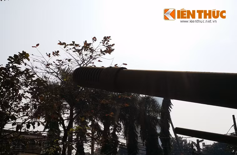 Đáng lưu ý, đạn xuyên giáp BR-540 khi bắn trực xạ trên cự ly 800 mét xuyên giáp mọi loại xe tăng, khiến mọi tháp pháo của xe tăng sẽ bắt khỏi thân xe, bay lên trời. Vì thế, ngoài vai trò như một khẩu pháo bình thường, bắn phá trận địa thì ML-20 ngay cả khi đặt trên xe kéo hay là xe tự hành đều có thể phát huy được vai trò tiêu diệt xe tăng – xe bọc thép. Ngay cả với đạn nổ - nổ mạnh, khi nổ gần cũng tạo ra sức chấn động đủ phá vỡ các chi tiết bên trong xe tăng, pháo tự hành dù không xuyên được giáp.