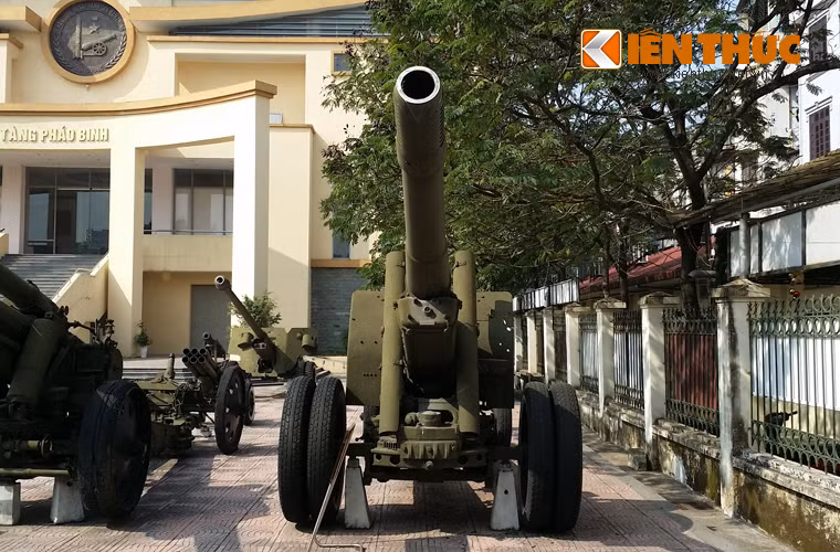 Trong kháng chiến chống Mỹ cứu nước, Liên Xô đã cung cấp lượng lớn pháo ML-20 152,4mm cho Quân đội Nhân dân Việt Nam sử dụng.