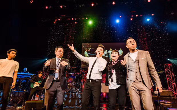 Nếu người vợ hoặc chồng có đủ điều kiện trú quán tại nơi nộp đơn thì thủ tục ly hôn ở Mỹ đó được kể hợp lệ cho dù người hôn phối kia cư trú ở bất cứ bang nào khác. Trường hợp người nào nhận được đơn xin ly hôn của vợ hoặc chồng tống đạt từ ngoại quốc (từ Việt Nam chẳng hạn) thì nên tham khảo ngay với luật sư chuyên môn để xác định tòa án ngoại quốc hoặc tòa án tiểu bang mình cư ngụ nơi nào có thẩm quyền tài phán trên vụ ly dị ấy. 