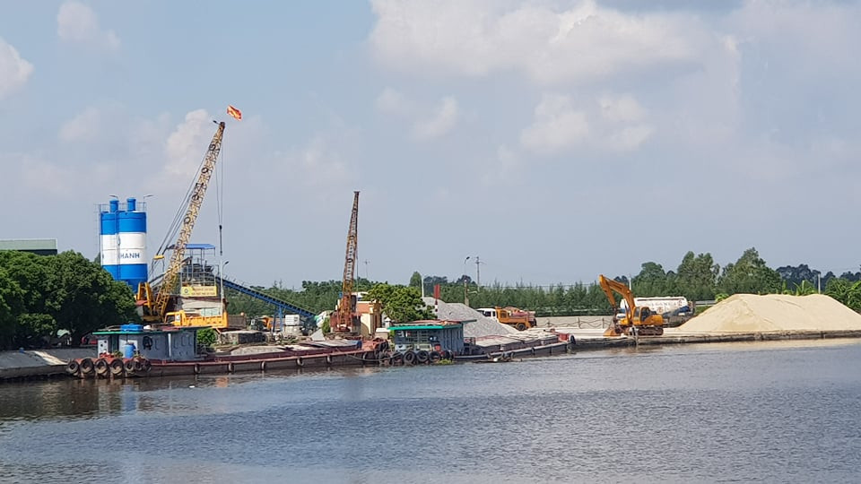 Hai Duong: Tram tron Be tong Long Khanh dung trai phep, chinh quyen o dau?-Hinh-2