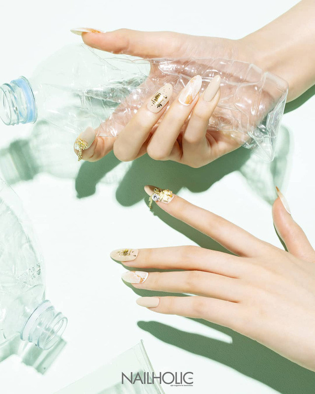 Soc: Kiem duoc 300 trieu sau 2 gio nho co... ban tay dep-Hinh-2