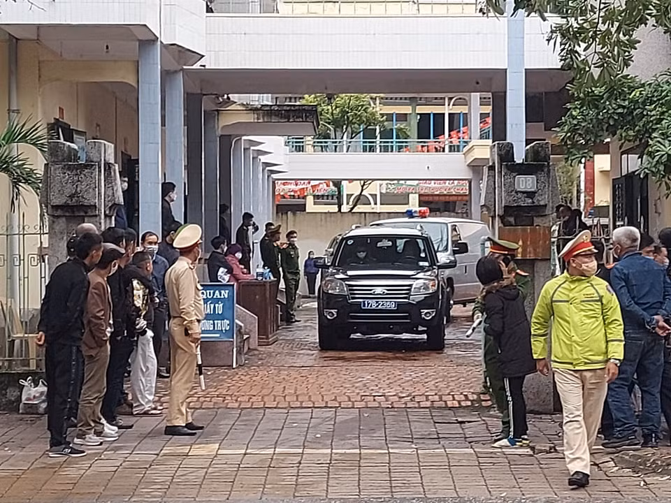 Liên quan những vụ án khác trước đó về hành vi "cố ý gây thương tích" mà TAND tỉnh Thái Bình đã tuyên, đến nay Đường "Nhuệ" lãnh tổng cộng 7 năm tù và Tiến "trắng" lãnh 4 năm tù.